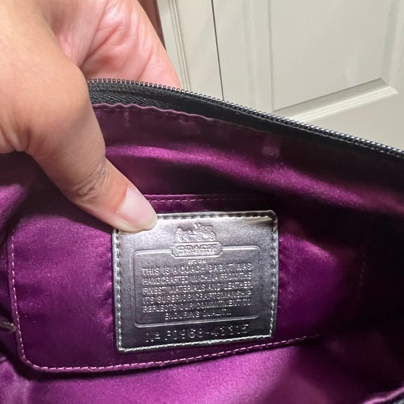 Madison Graphic Op-Art Chainlink Mini Baguette Purse (F0968-43315) - Picture 10 of 12